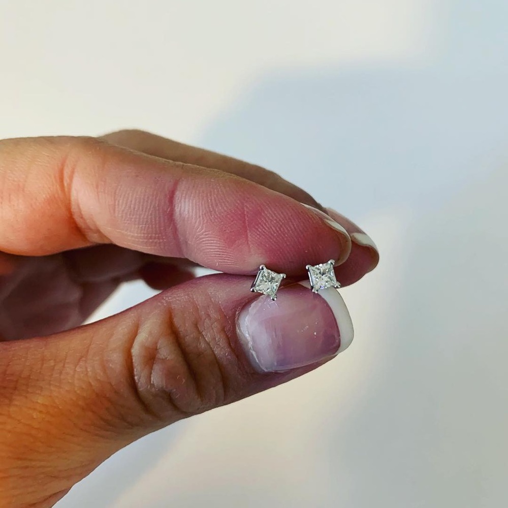 1/3 CW Diamond Earrings